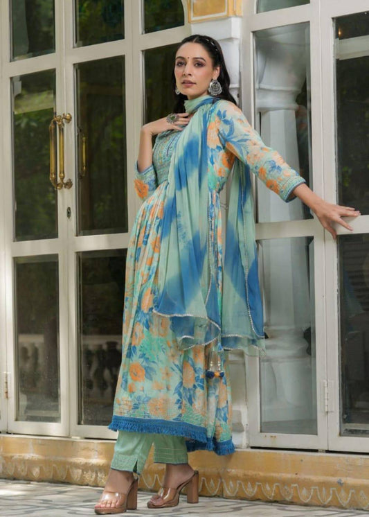 Women's Naira Ethnic Kurta Set